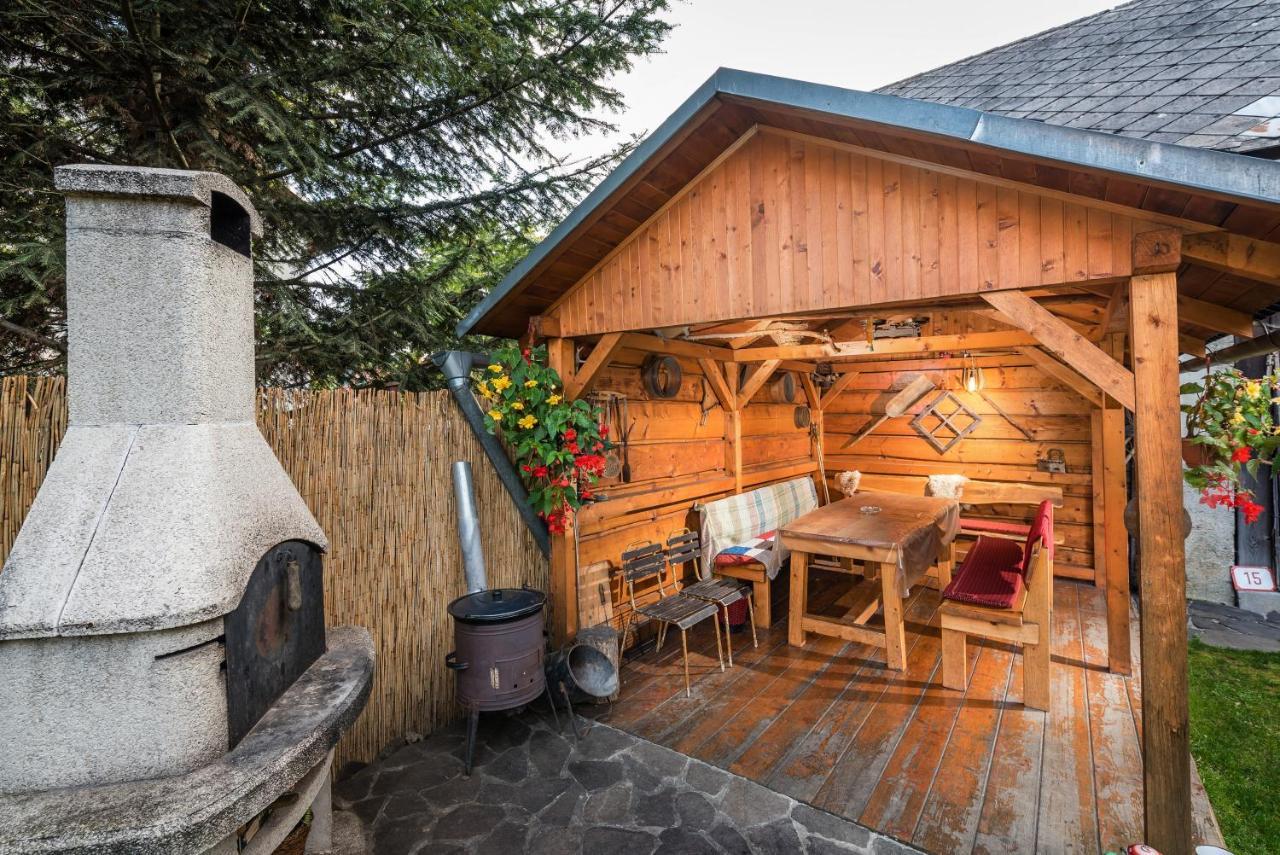 Drevenica Polomka, 5 Min Peso Restauracia, Ticha Ulica, Potok Brezno Exterior foto