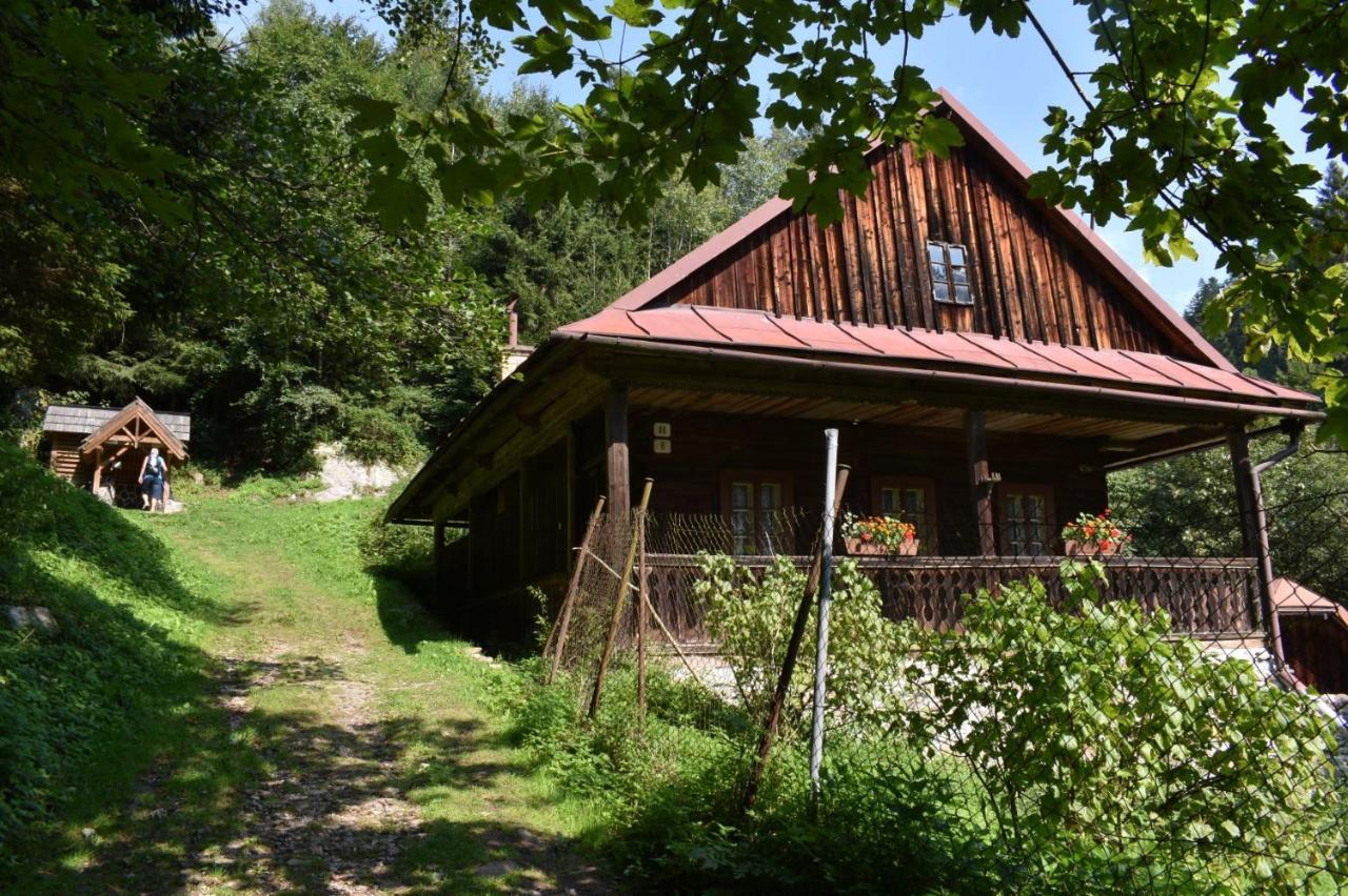Drevenica Polomka, 5 Min Peso Restauracia, Ticha Ulica, Potok Brezno Exterior foto